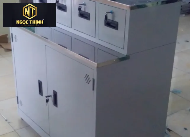 Tủ Đựng Phụ Kiện May Mặc 2C4H: